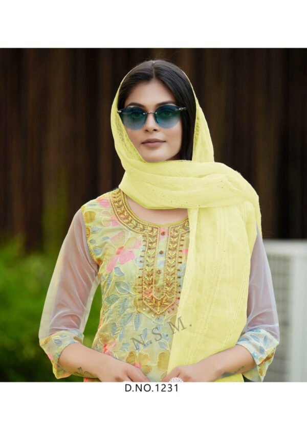 Luxurious Heavy Organza Digital Print Suit With Embroidery Dupatta